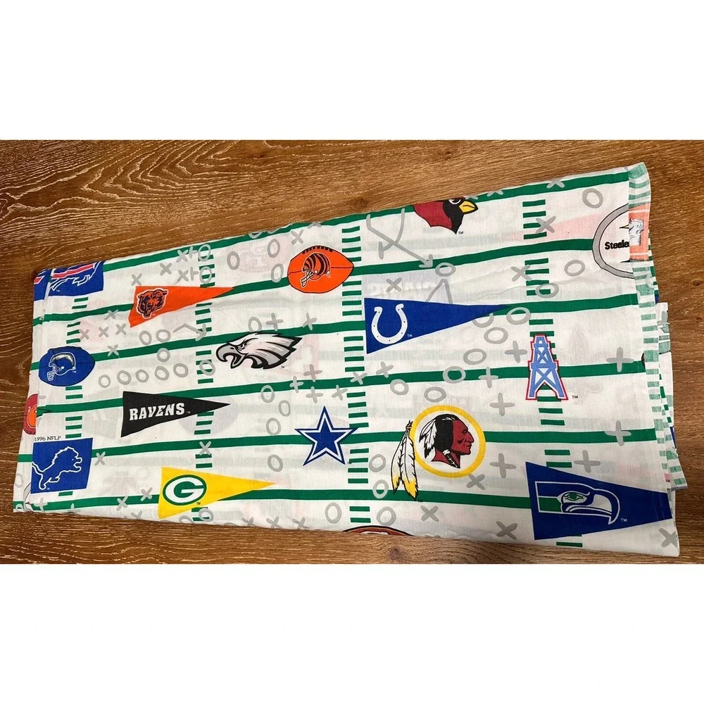 Vintage NFL Football Teams 1996 The‎ Bibb Company Twin Size Flat Bed Sheet